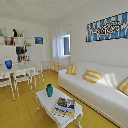 R30 - - Con Giardino Apartman *